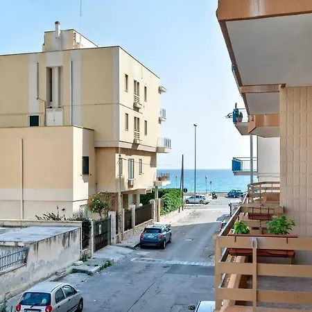 Manuela A Lido San Giovanni Apartment